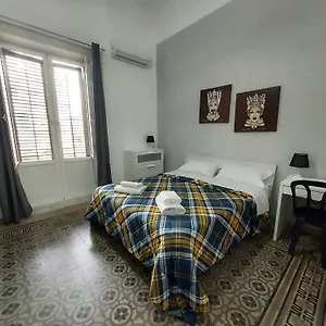 Bed and breakfast La Casa Del Moro - All' Opera, Palermo